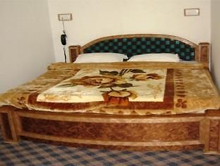 מלון Srīnagar Grand Sultan מראה חיצוני תמונה