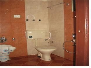 מלון Srīnagar Grand Sultan מראה חיצוני תמונה